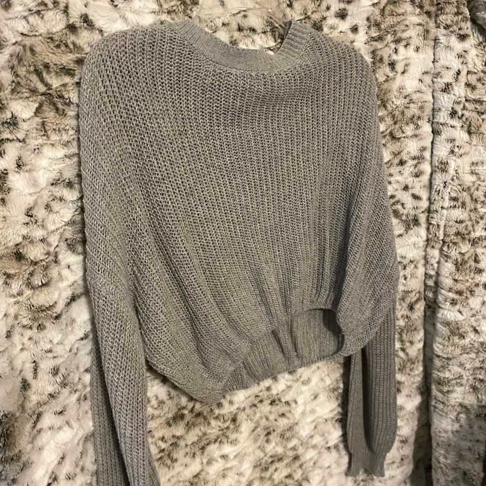 grey cropped sweater